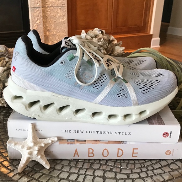 HOT RN 🔥 ON CLOUDSURFER MINERAL / ALOE COLORWAY - Picture 1 of 16